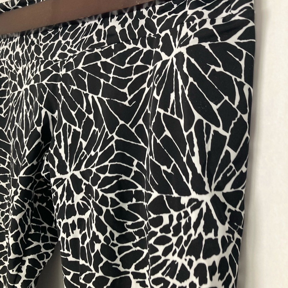 LEGGINGS. - Picture 2 of 6